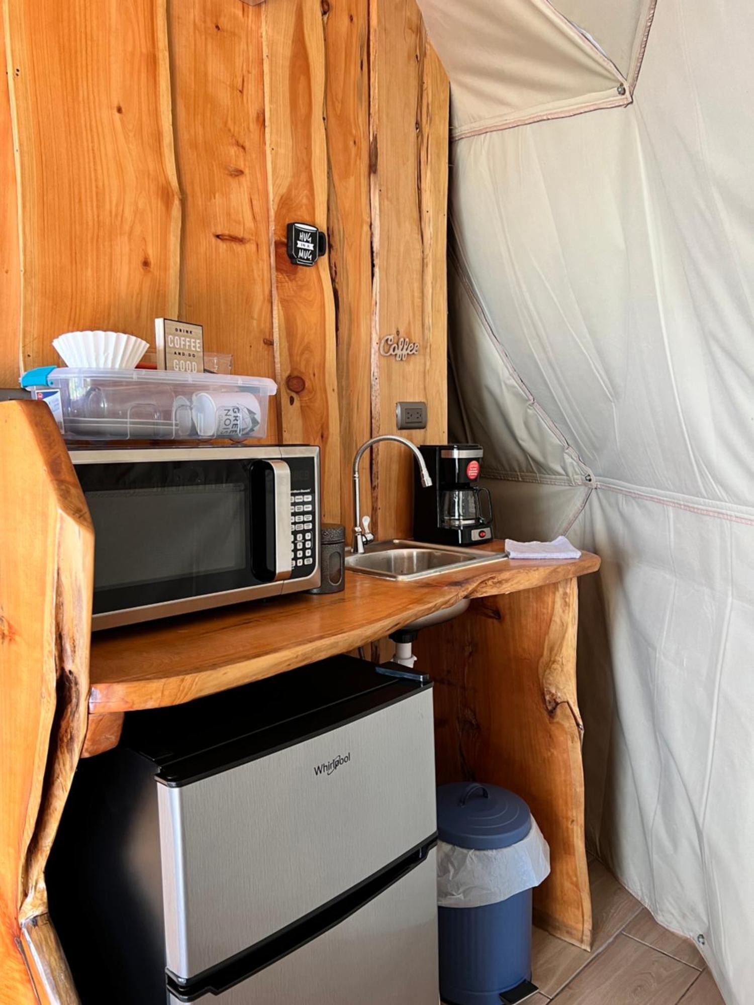 Green Noise Glamping Fraijanes Extérieur photo